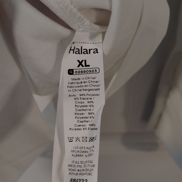 Nwot HALARA White V Neck Blouse - Picture 6 of 8